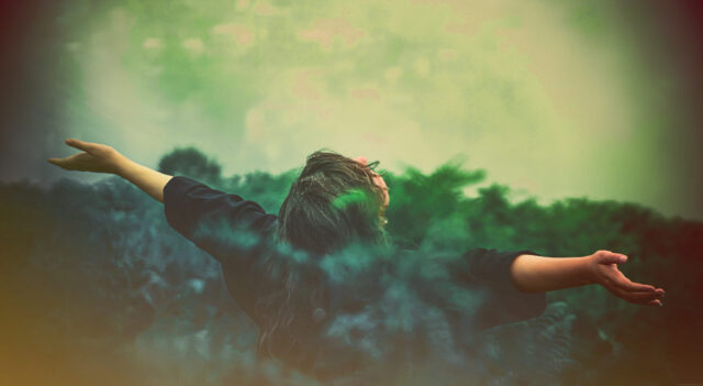 pexels-kourosh-qaffari-1583582.jpg_effected-001